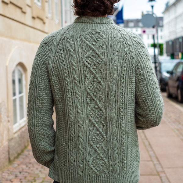Knits to Wear: Effortless Patterns by Kutova Kika