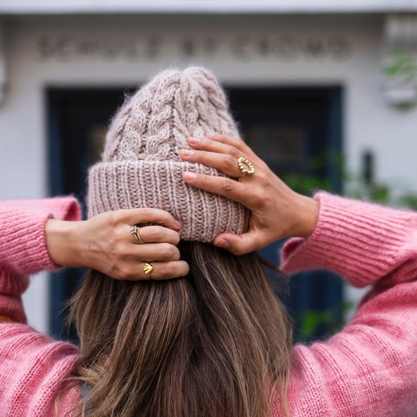Knits to Wear: Effortless Patterns by Kutova Kika