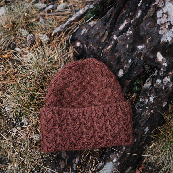 Entwined: Cables, Lace and Knitted Treasures