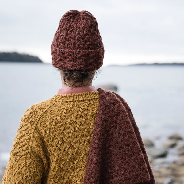 Entwined: Cables, Lace and Knitted Treasures