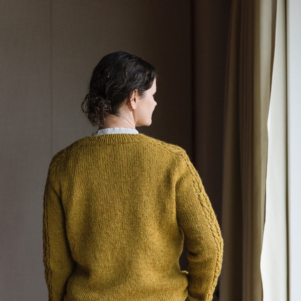 Entwined: Cables, Lace and Knitted Treasures