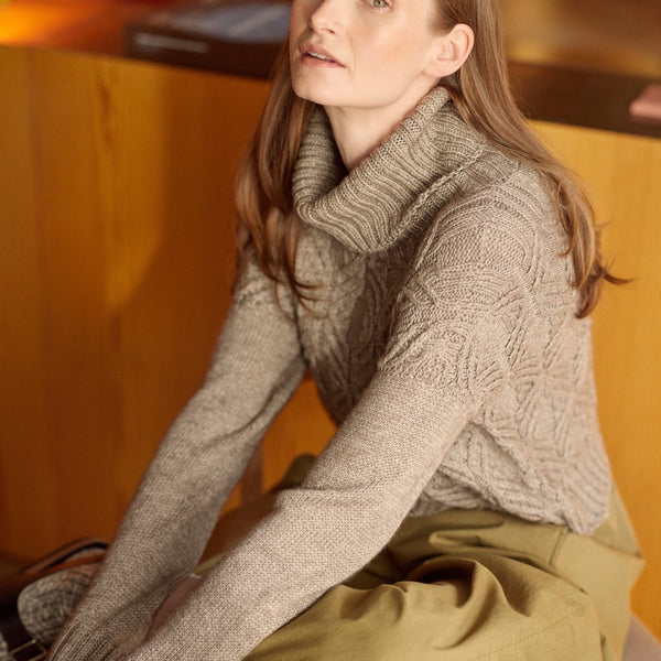 Entwined: Cables, Lace and Knitted Treasures