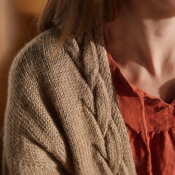 Entwined: Cables, Lace and Knitted Treasures