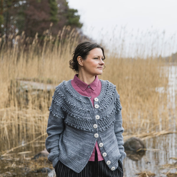 Entwined: Cables, Lace and Knitted Treasures