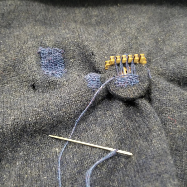 Tiny Darning and Mending Loom
