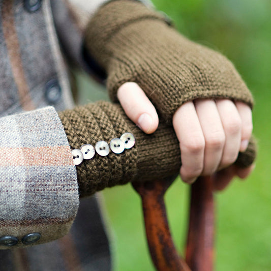 Welted Fingerless Gloves