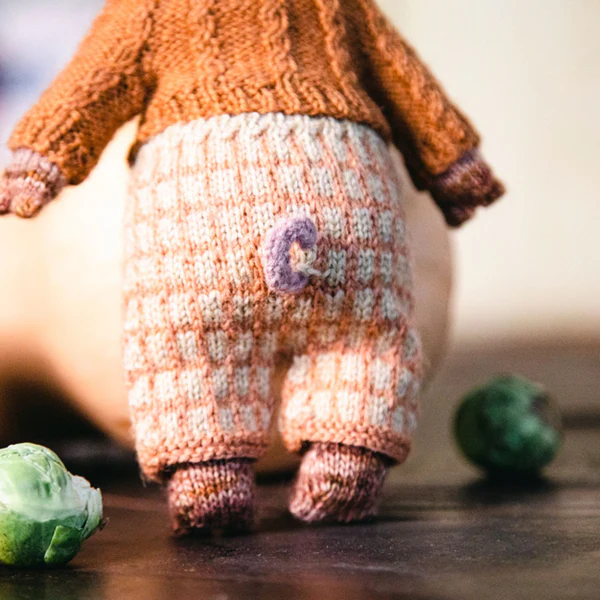 Mouche & Friends: Seamless Toys to Knit and Love by Cinthia Vallet