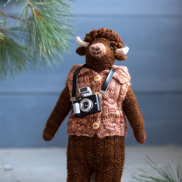 Mouche & Friends: Seamless Toys to Knit and Love by Cinthia Vallet