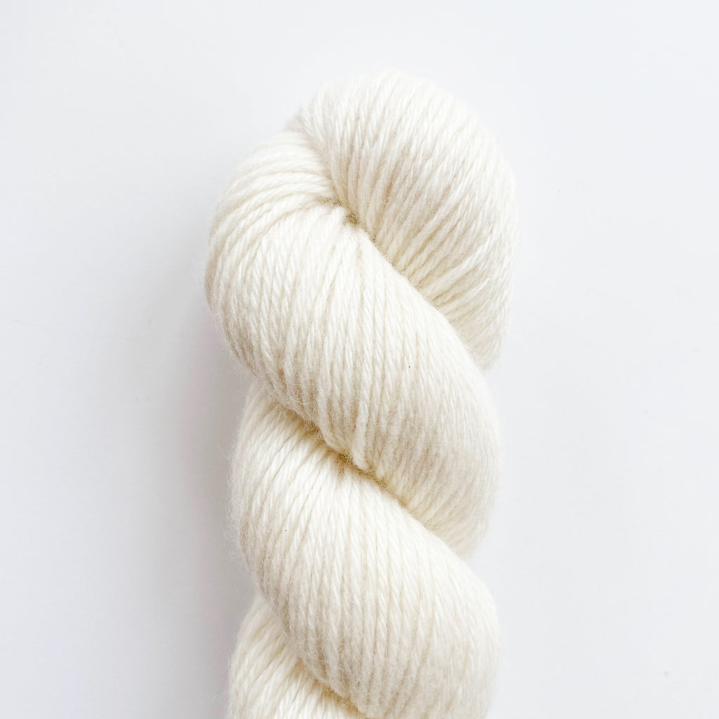 Pure Cashmere Fingering in Cream – Cashmere Treats